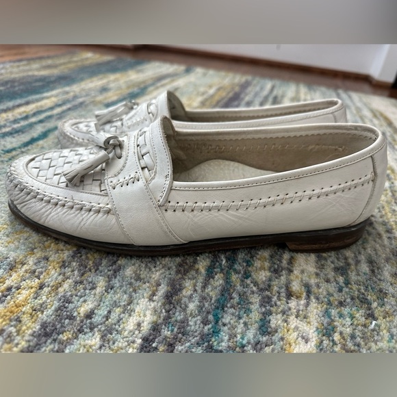 Johnston & Murphy Men’s Vintage #15-83 White Woven Loafers with Tassels Sz 10M - Picture 7 of 8